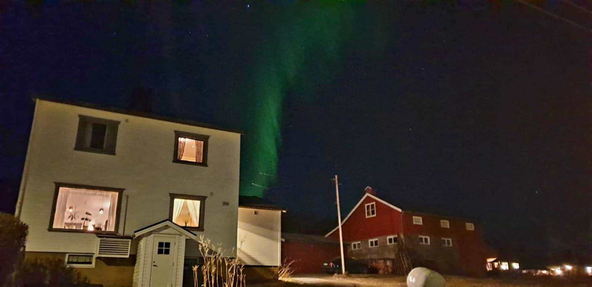 Traditional Farm House Located Close To Fjord 灵塞德 外观 照片