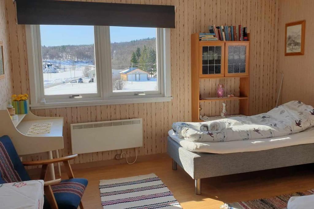 Traditional Farm House Located Close To Fjord 灵塞德 外观 照片